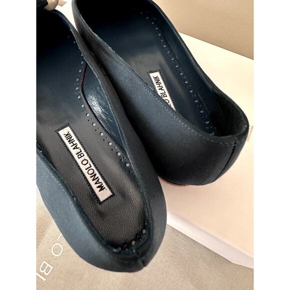 New Manolo Blahnik Ballet Flats Gala Blue Satin Pearls Crystal Embelishment 37 - Picture 3 of 7